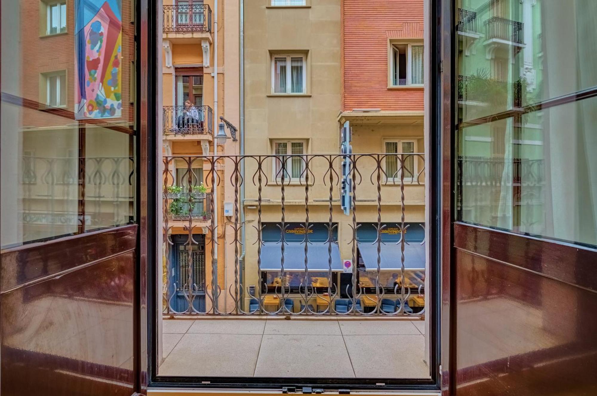 Centro Historico Exterior, Calle Nueva Dos Balcones Pamplona Dış mekan fotoğraf